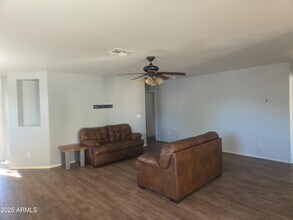 1958 E Renegade Trail in San Tan Valley, AZ - Building Photo - Building Photo