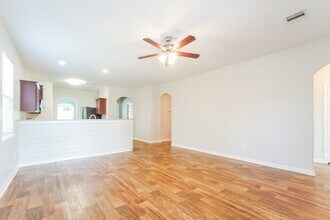 2003 Lost Pine Ct in Conroe, TX - Building Photo - Building Photo