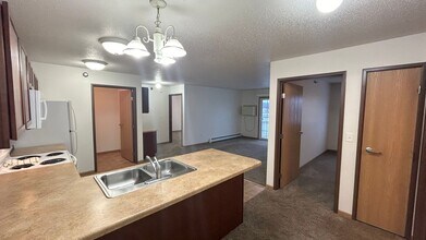 Prairie Sky in Moorhead, MN - Building Photo - Interior Photo