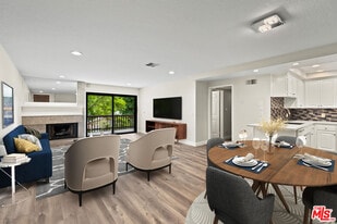 8512 Tuscany Ave in Los Angeles, CA - Building Photo