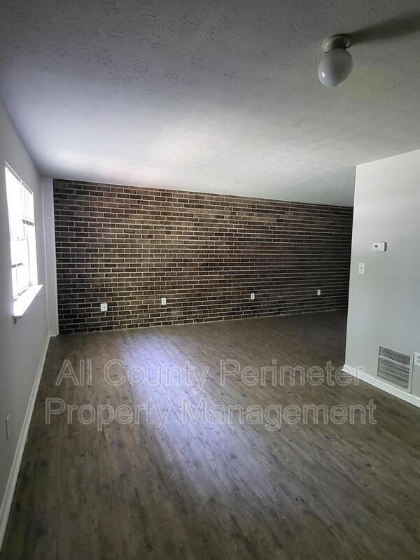 8688 N Anna Way in Douglasville, GA - Building Photo - Building Photo