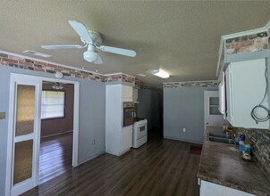 1131 Ave C in Port Allen, LA - Building Photo - Building Photo