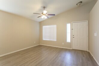 3105 Macaroon Way in North Las Vegas, NV - Building Photo - Building Photo