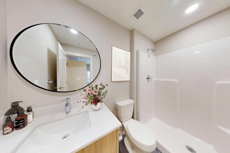 The Insignia Residences in Winnipeg, MB - Foto de edificio - Building Photo