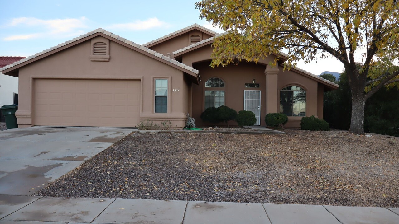 2814 Plaza De Viola in Sierra Vista, AZ - Foto de edificio