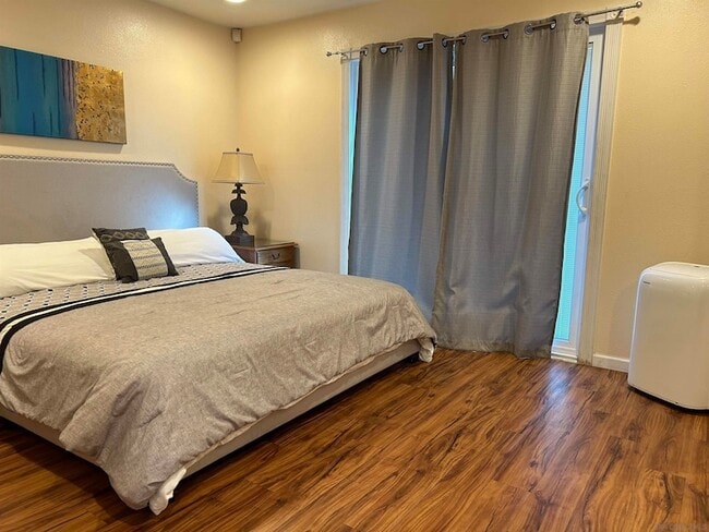 property at 4435 Summer Dr