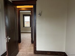 384 Skillen St in Buffalo, NY - Building Photo - Building Photo