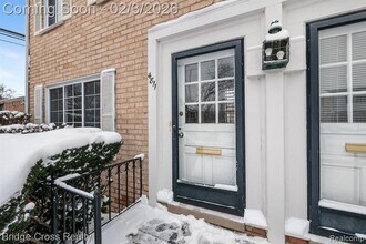 4811 Mansfield Ave in Royal Oak, MI - Building Photo - Building Photo