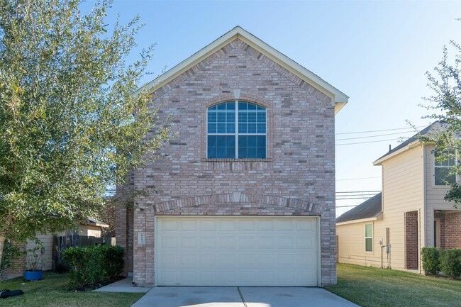 property at 6003 Santa Cecilia Ln