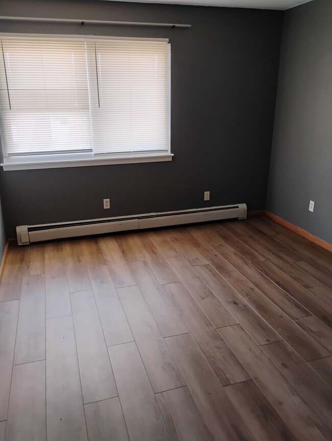 12948 Nicollet Ave, Unit 302 in Burnsville, MN - Building Photo - Building Photo