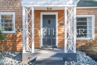 17348 Bryant Rd in Lake Oswego, OR - Building Photo - Building Photo