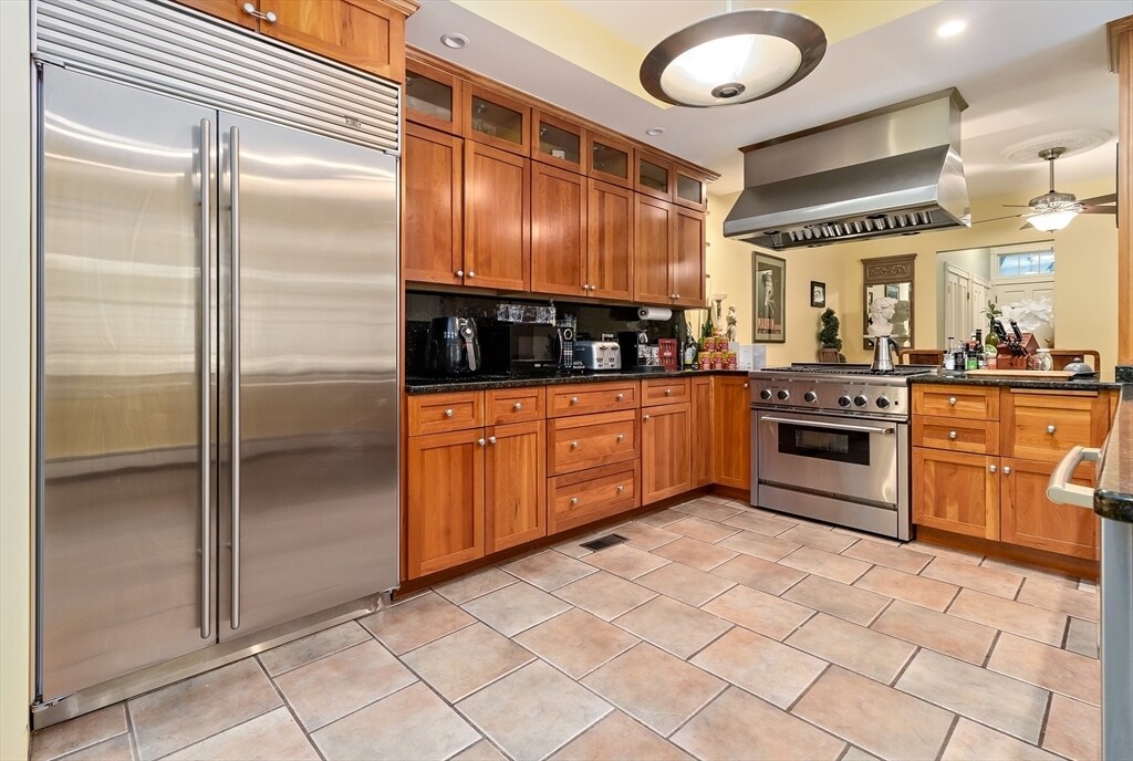 21 Fayette St in Cambridge, MA - Building Photo