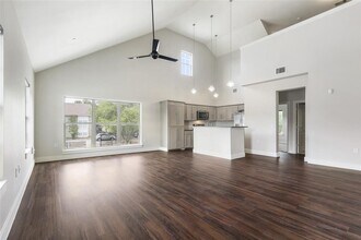 11805 Alpheus Ave in Austin, TX - Building Photo - Building Photo