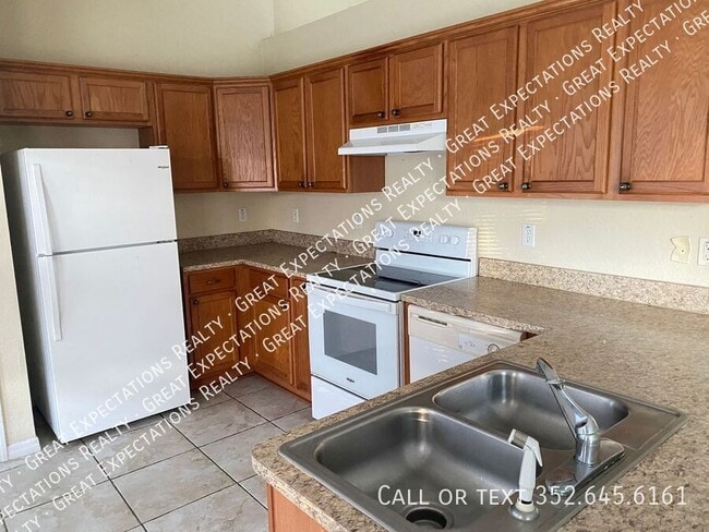 6682 Hemlock Rd in Ocala, FL - Building Photo - Building Photo