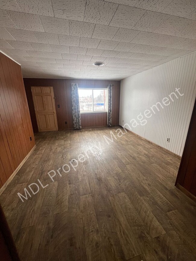 property at 201 Old Kawkawlin Rd