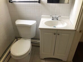 3 Tomlinson St in Ansonia, CT - Building Photo - Building Photo