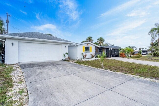 456 Sandlewood Dr in Venice, FL - Building Photo - Building Photo