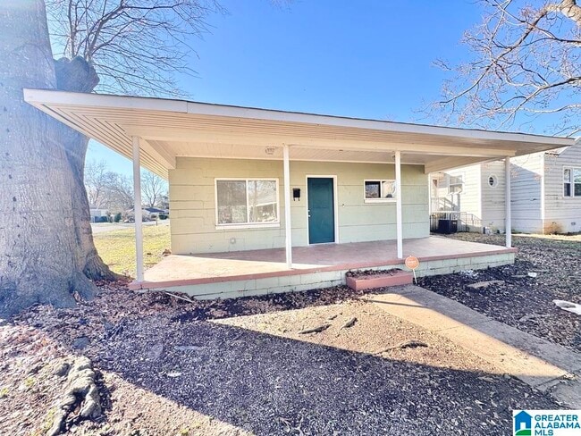 property at 5624 Avenue Q