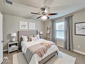 730 Rolling Terrace Cir in Granbury, TX - Building Photo - Building Photo