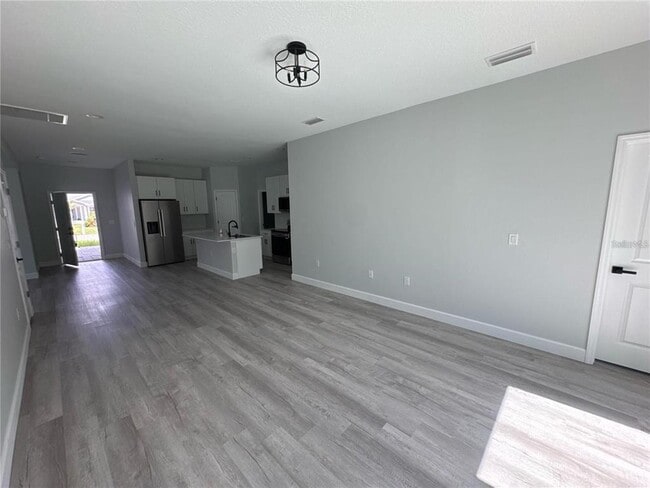 104 Australian Dr in Rotonda West, FL - Building Photo - Building Photo