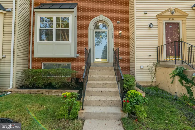 5519 Stroud Ct, Unit Lower level 4 in Centreville, VA - Building Photo - Building Photo