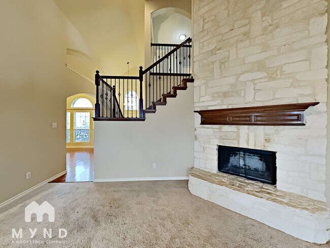 11757 Wild Pear Ln in Fort Worth, TX - Building Photo - Building Photo