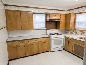 607 Walnut St-Unit -2 in Lemont, IL - Building Photo - Building Photo