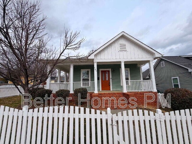 property at 701 E Martin St