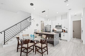 6827 Cadillac St in Houston, TX - Building Photo - Building Photo