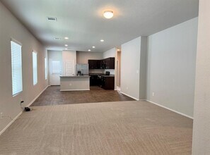 195 Heritage Ml Trl in Elgin, TX - Building Photo - Building Photo