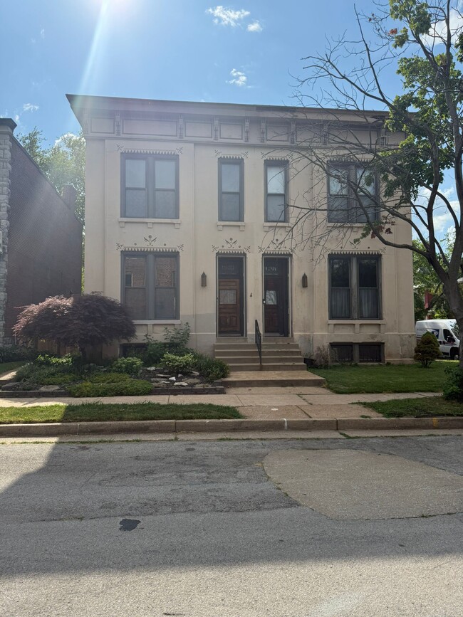 property at 1903 Virginia Ave