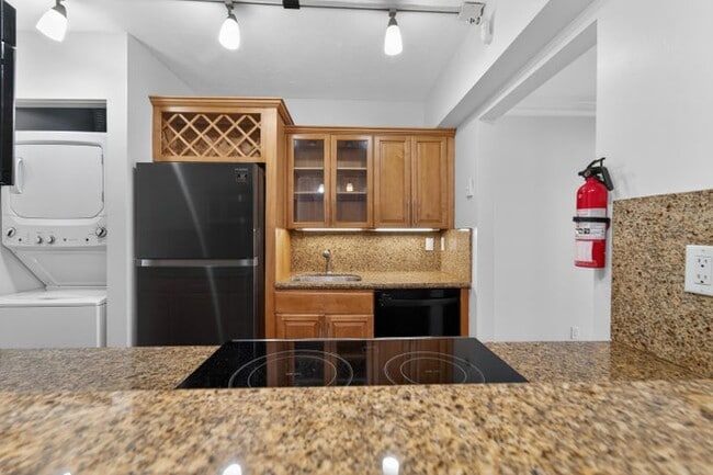 property at 801 Andrews Ave