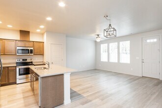 1225 S Bent Rock Ave in Boise, ID - Building Photo - Building Photo