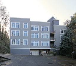 Carlisle Condominiums in Portland, OR - Building Photo - Building Photo
