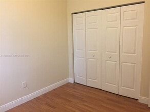 2205 Clipper Pl in Fort Lauderdale, FL - Building Photo - Building Photo