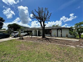 1806 Hancock Bridge Pkwy in Cape Coral, FL - Building Photo