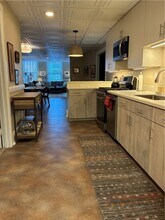 136 E State St in Ithaca, NY - Building Photo - Building Photo