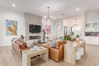 13924 Dyer Ln in Scottsdale, AZ - Building Photo - Building Photo