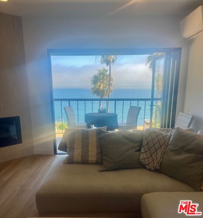 26666 Seagull Way in Malibu, CA - Foto de edificio