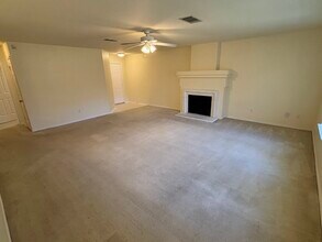 7408 Pusch Ridge Loop in Austin, TX - Building Photo - Building Photo