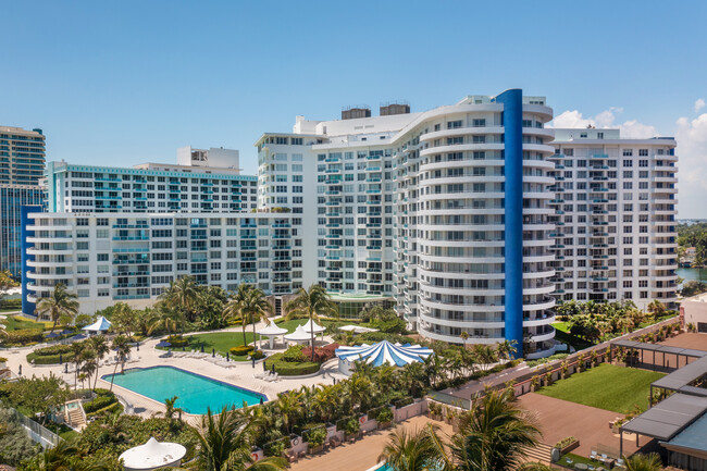 Seacoast in Miami Beach, FL - Foto de edificio - Building Photo