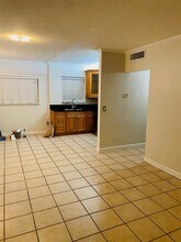 1301 N 12th Ct in Hollywood, FL - Building Photo - Building Photo