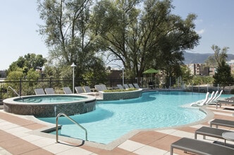 3100 Pearl in Boulder, CO - Foto de edificio - Building Photo