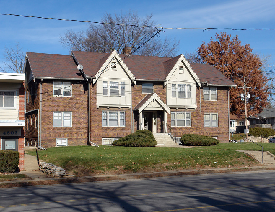 University Apartments in Des Moines, IA - Building Photo