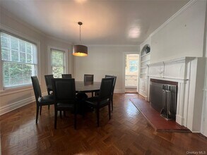 36 Midland St in Cold Spring Harbor, NY - Building Photo - Building Photo