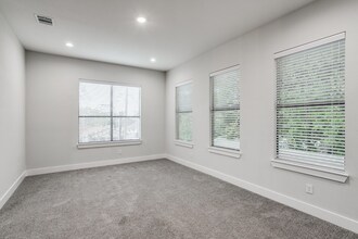 1710 Morris Street in Dallas, TX - Building Photo - Building Photo