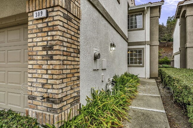 309 Cam Arroyo in Danville, CA - Building Photo - Building Photo