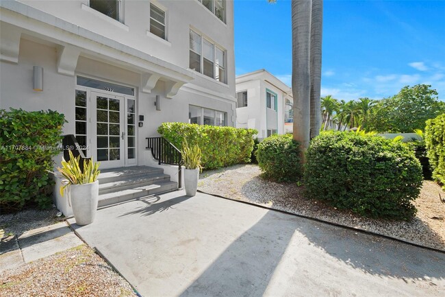 1027 Pennsylvania Ave in Miami Beach, FL - Building Photo - Building Photo