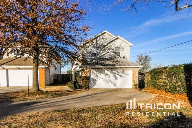 property at 823 Bexhill Ct N