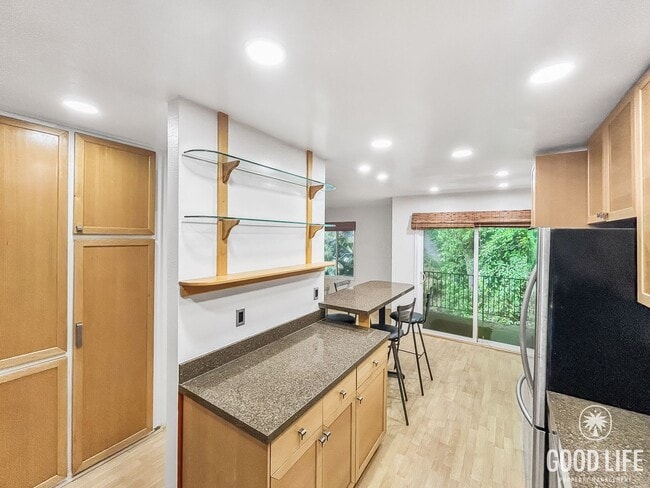 property at 4750 Noyes St